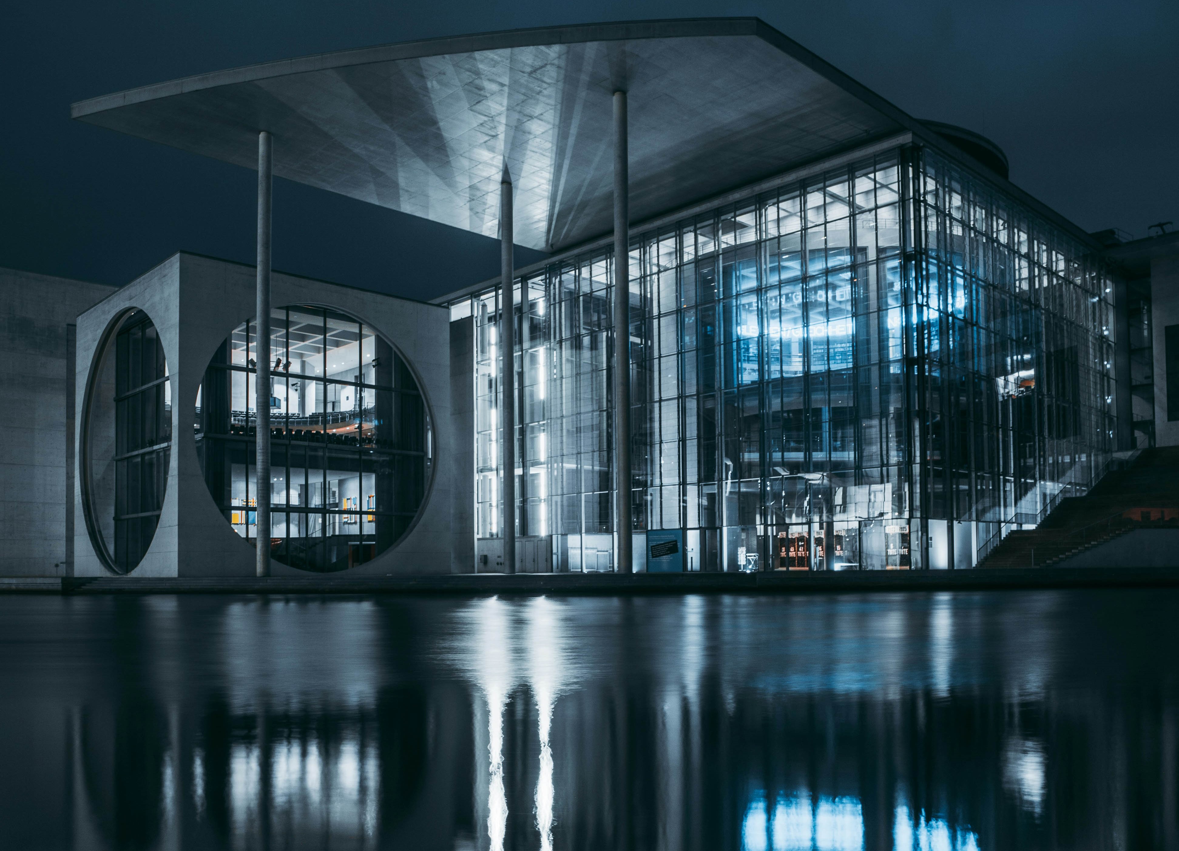 聚能数智 擎动未来|jiuyou.com国际中标1.5亿元世界500强企业数据中心项目